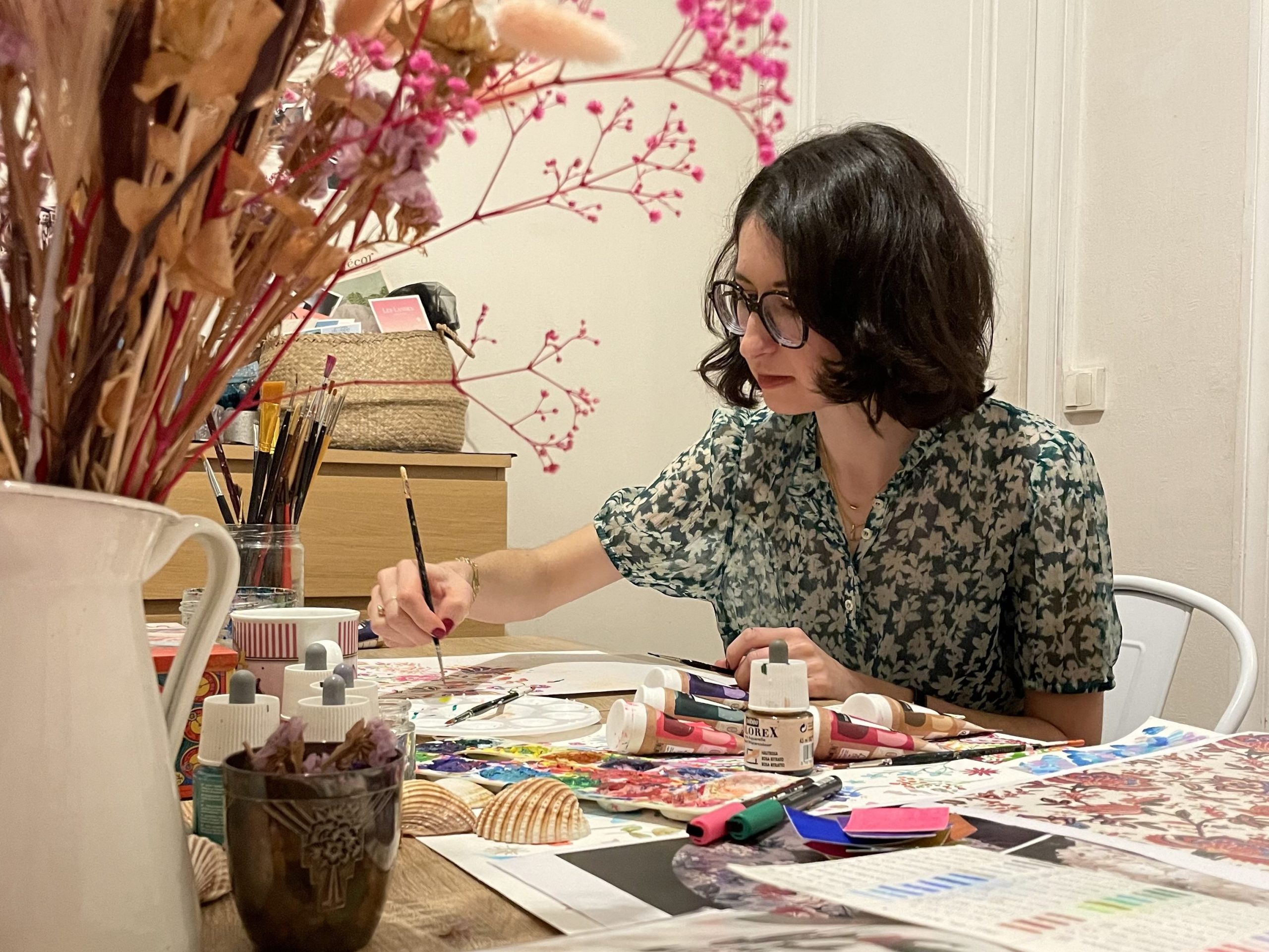 Motif textile créé à la main et au digital par Louise Fremand.